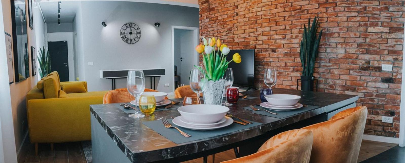 Charlotte Piata Unirii - Free Private Parking 2Bedrooms Apartment Oradea Exterior photo